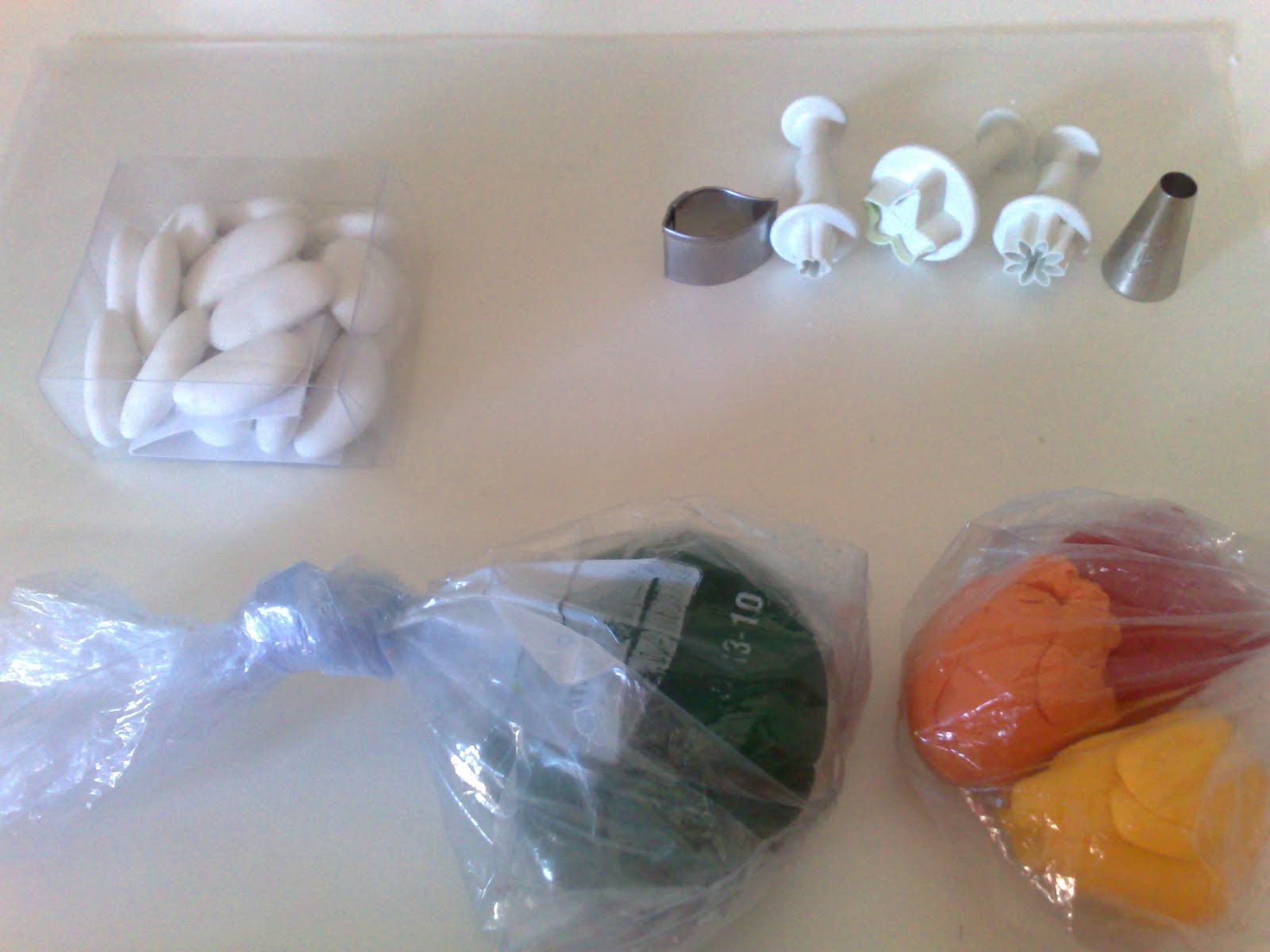 SCHOOL OF SUGARCRAFT confetti decorati passo passo