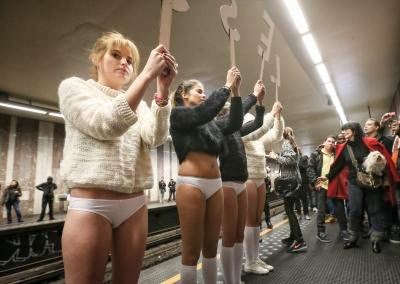 BELGIUM NO PANTS SUBWAY RIDE