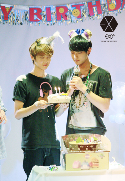 exo-m-birthday-3.jpg