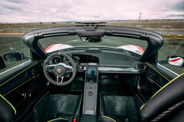 Review About Porsche 918 Spyder Interior Auto Journey