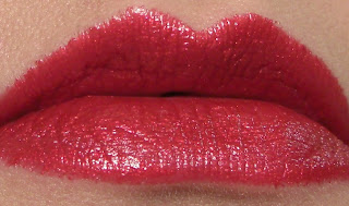 milani lip flash hot flash swatch