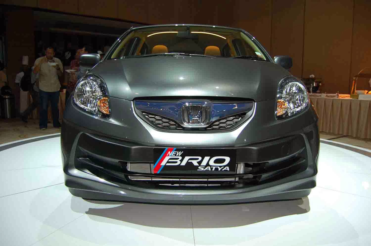 Daftar Harga Dan Type Mobil Murah Honda Brio Satya OtoasiaNet