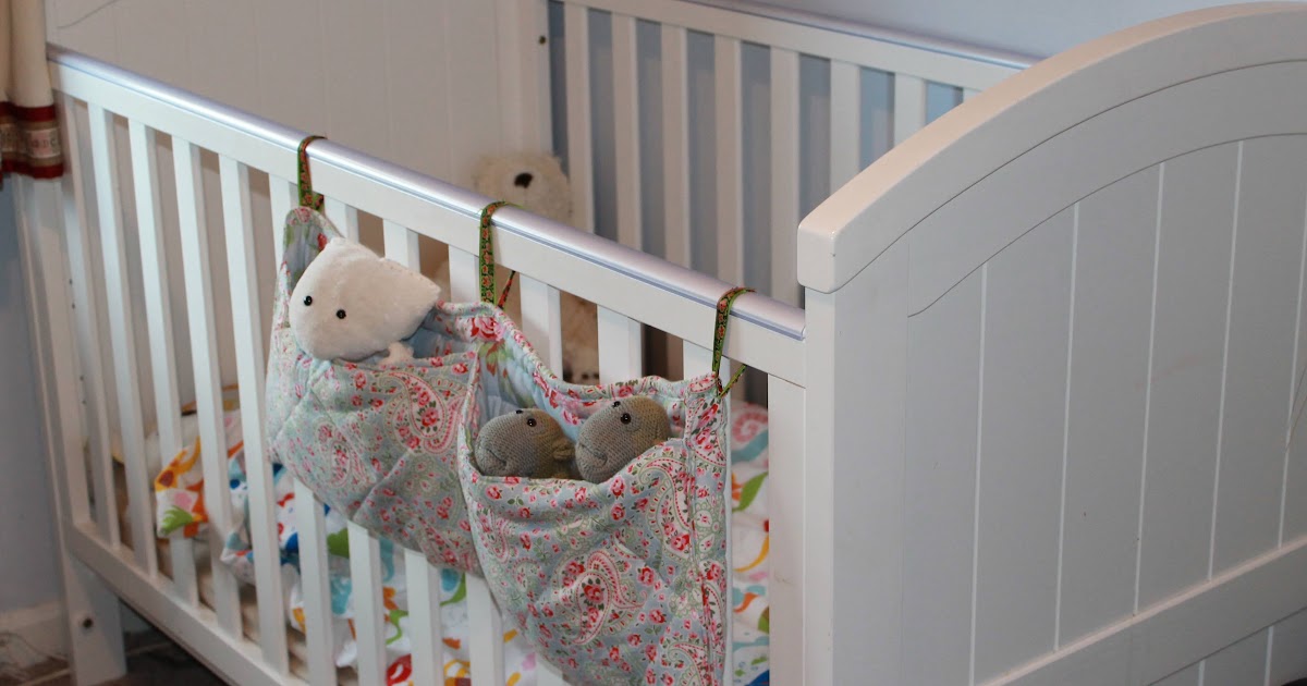 Busy Squirrel Cot storage pockets