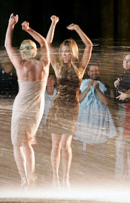 Jennifer Aniston Sexy Wet Dancing In The Rain Jennifer Aniston Sexy Wet Dancing In The Rain