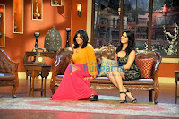  Sunny Leone & Ekta Kapoor promote 'Ragini MMS - 2' on Comedy Night with Kapil