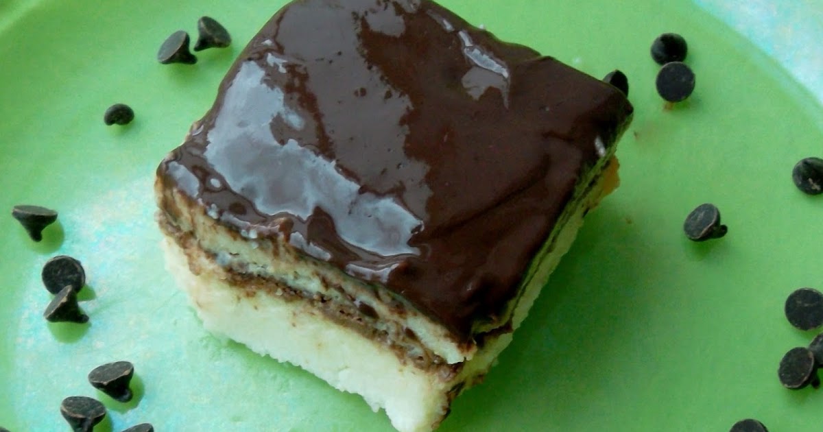 Mutfakla Meşgul Çikolata Soslu Sütlü İrmik Tatlısı