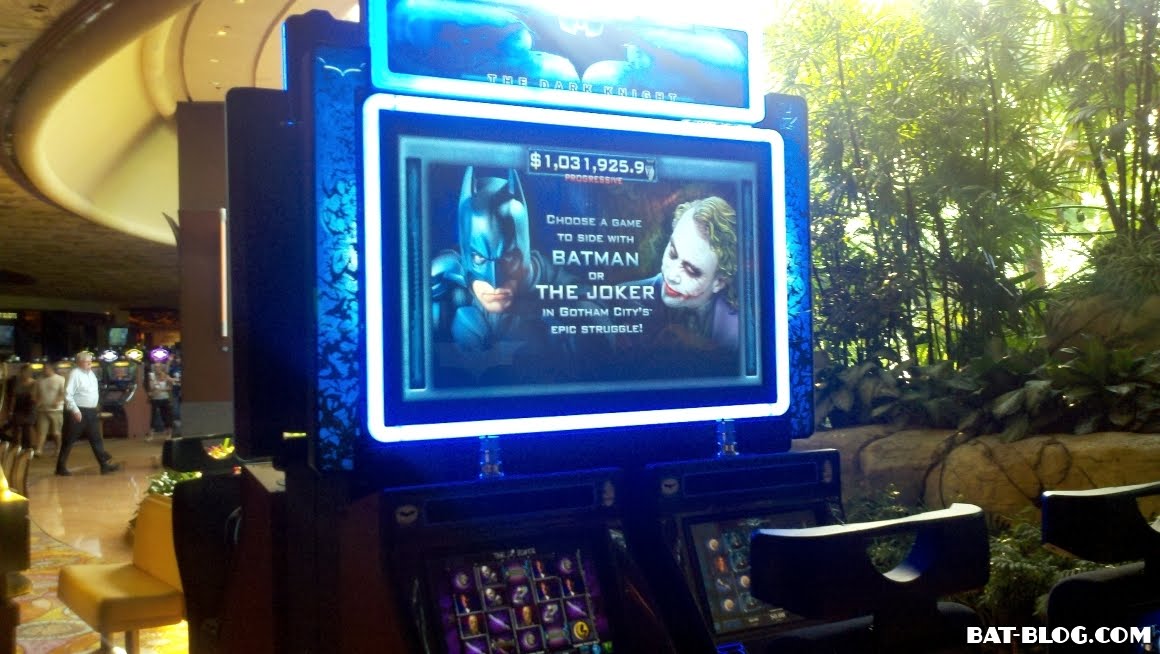 las-vegas-dark-knight-vending-slot-machine-22.jpg
