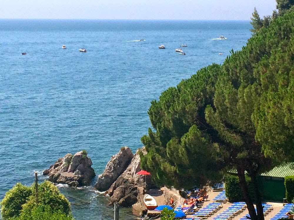 Albori_Marina_di_Albori_Costiera_amalfitana_spiaggia_spiagge_mare_vacanze_vacanza