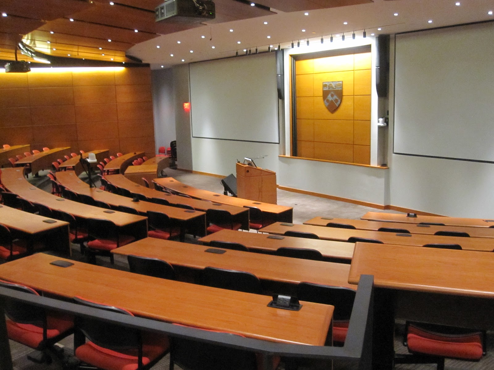 The Law School Tours UNIVERSITY OF PENNSYLVANIA LAW SCHOOL