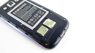Back cover open Battery view of Samsung Galaxy S3