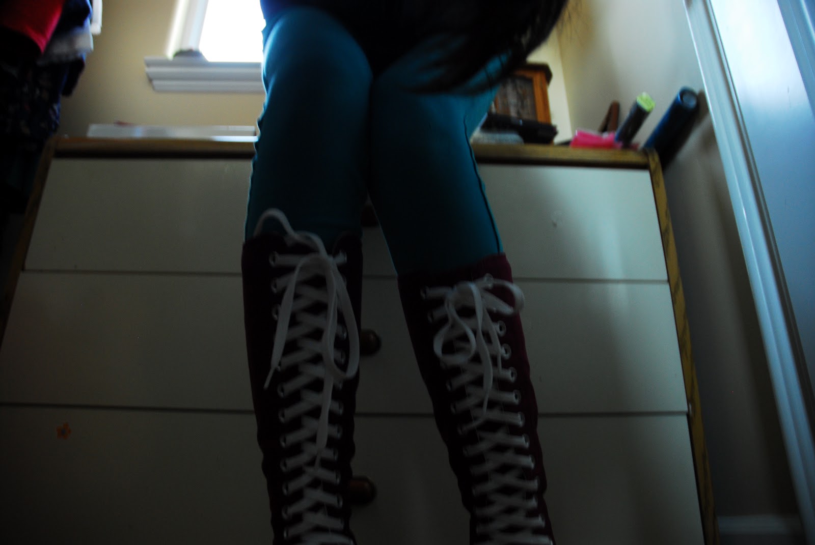 knee high converse outfits