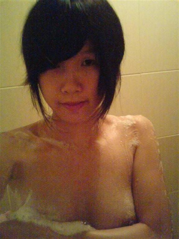 Hot Asian Chick Self Taken Nude Pics 10