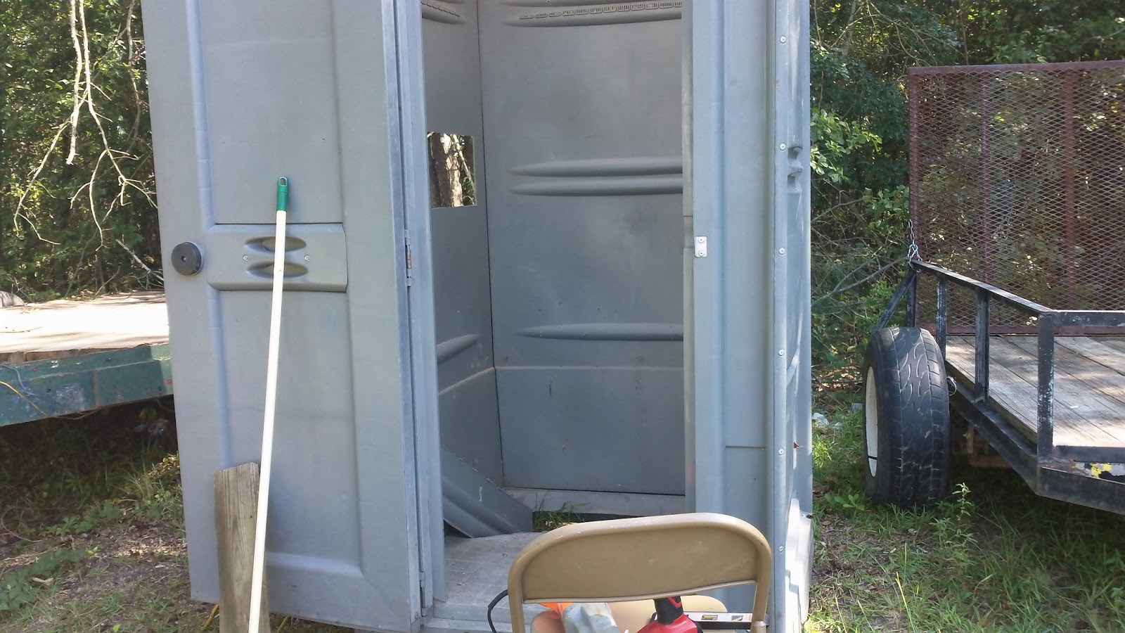 Maximum Survivalist PortaPotty Transformation