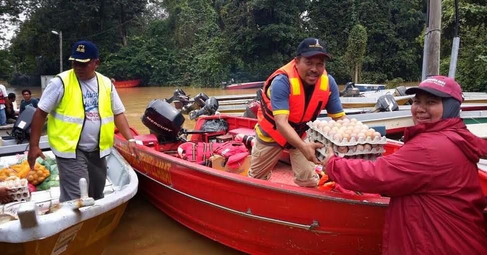 WAKIL RAKYAT KERAJAAN TERUS MENYUMBANG TENAGA BANTU MANGSA BANJIR