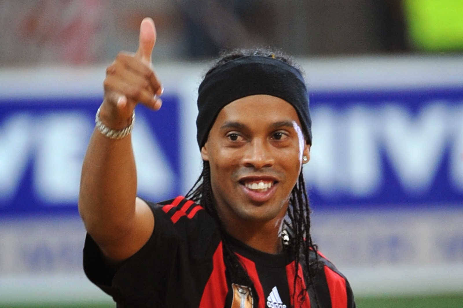 Ronaldinho dice por qué Messi es mejor que Cristiano Ronaldo El HIT