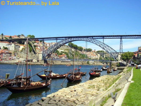 Puente Luís I sobre el río Duero, entre Oporto y Vila Nova de Gaia