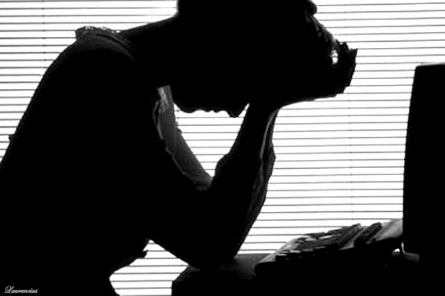 Menghilangkan-Stres-di-Kantor Tips-Menghilangkan-Stres-di-Kantor
