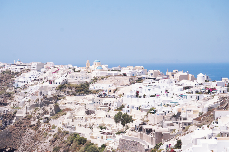 Santorini travel guide
