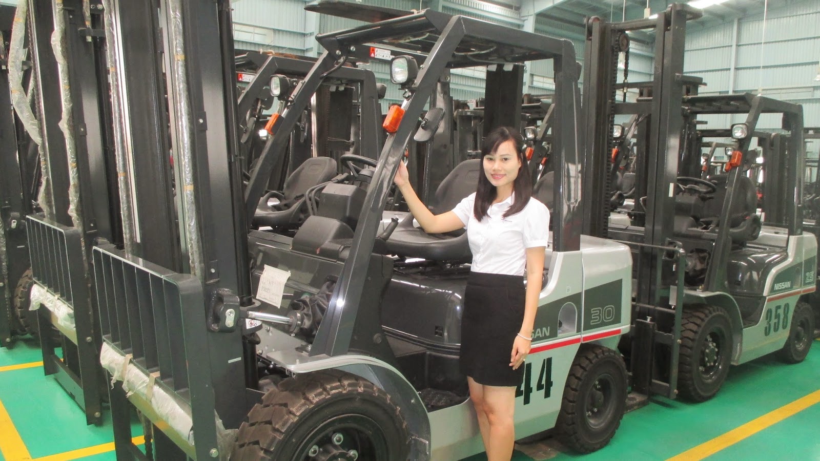 Bán và cho thuê xe nâng 2.5 tấn ban va cho thue xe nang 2.5 tan