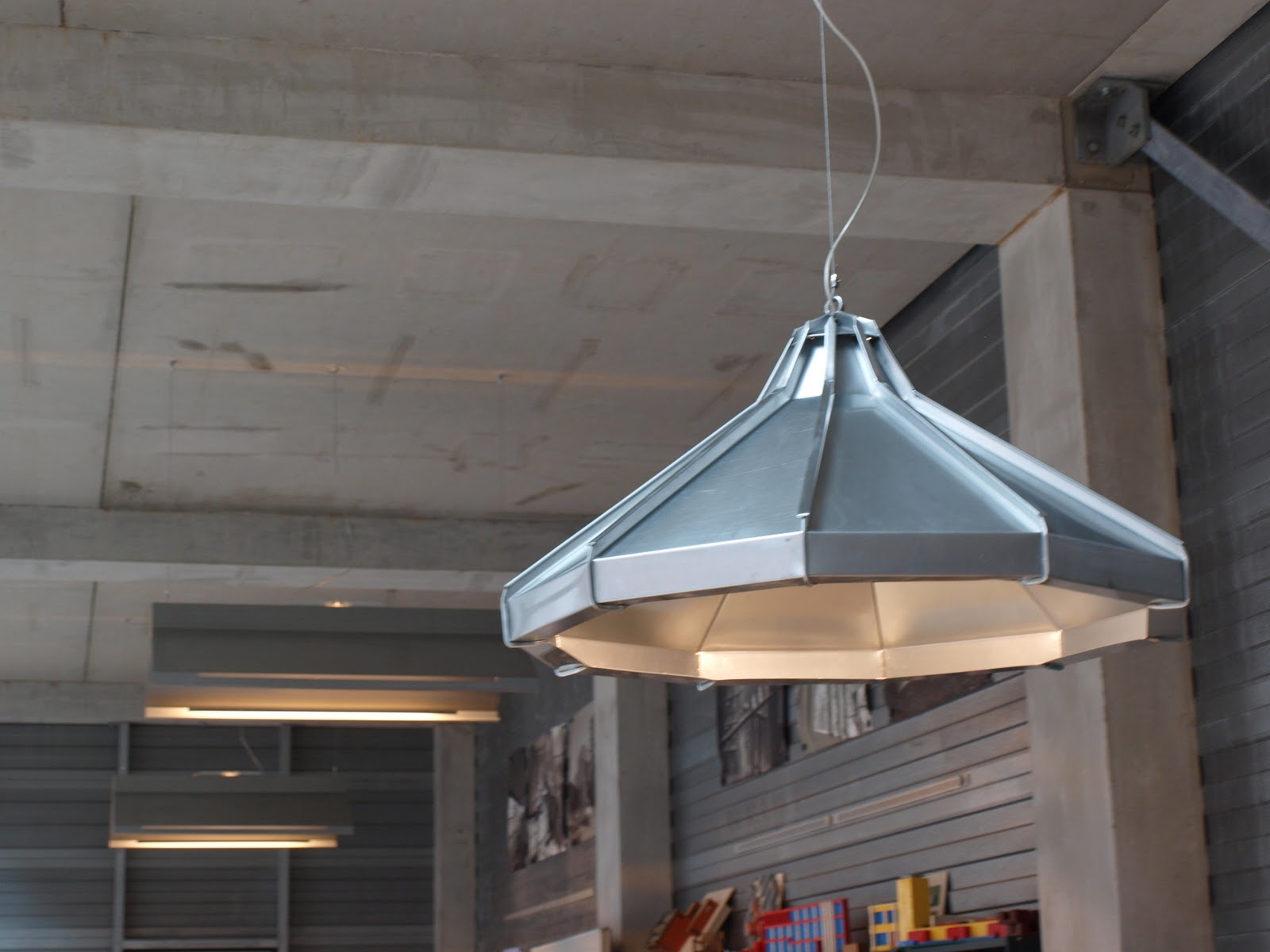 Romy kühne design: gefelsde lamp maakt lichtplan compleet!