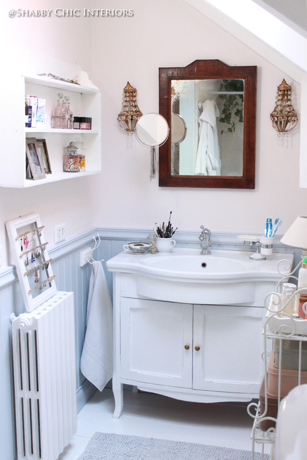 Un mobile lavabo, mille decorazioni - Shabby Chic Interiors