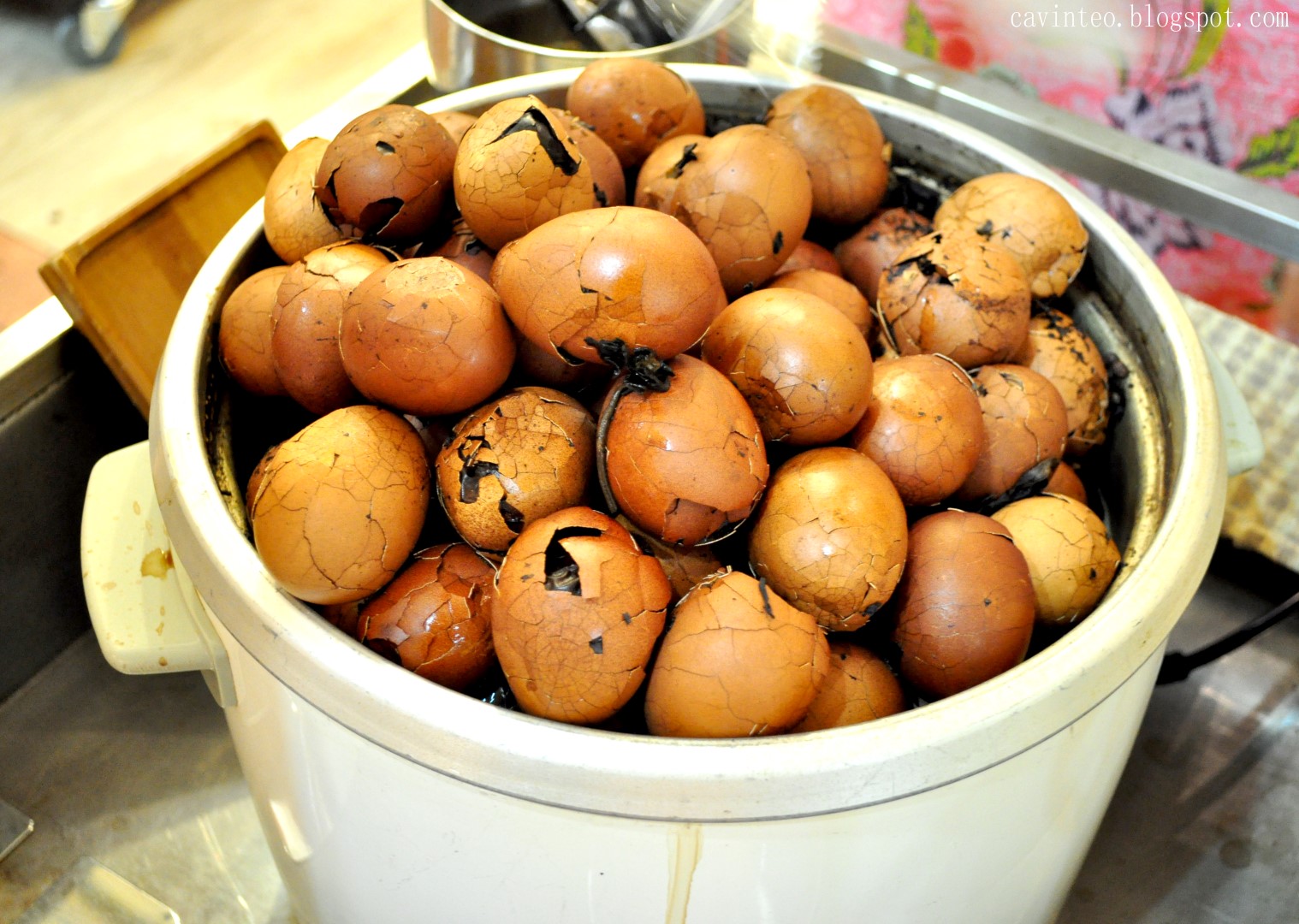 Entree Kibbles: The Best Tea Leaves Egg (茶葉蛋) at Genting ...