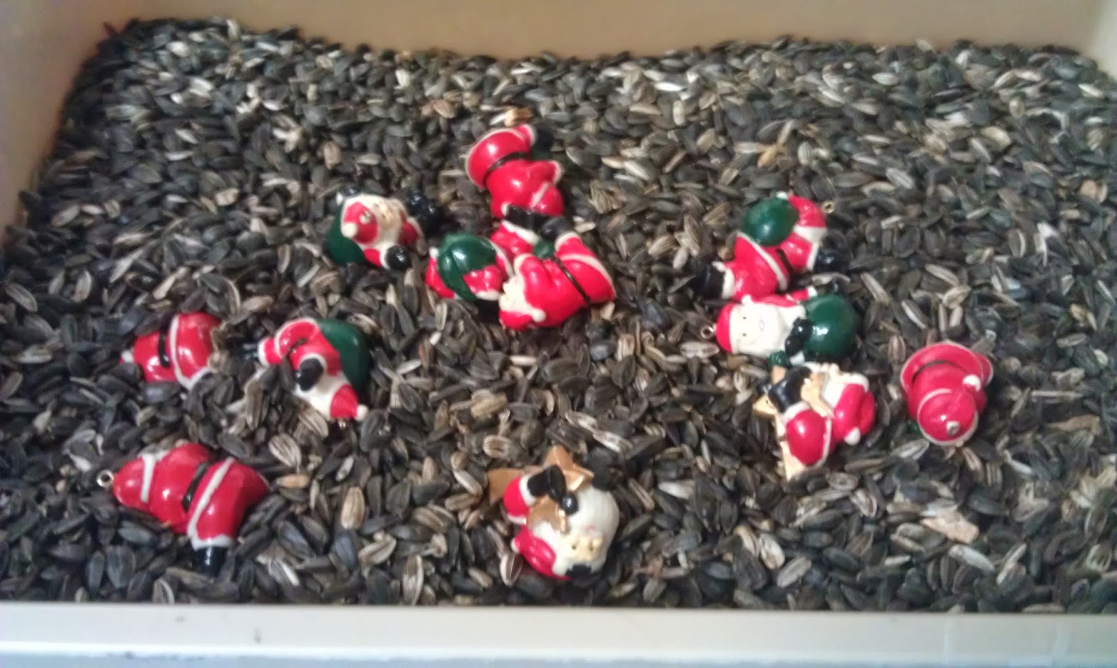 Montessori Christmas Shelves. Montessori Nature