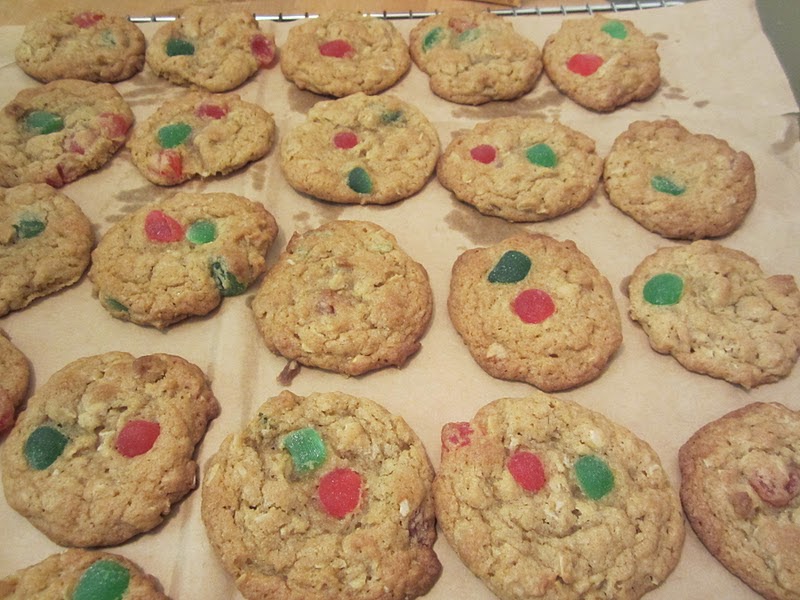 Domestic Diva (in training) Oatmeal Gumdrop Cookies