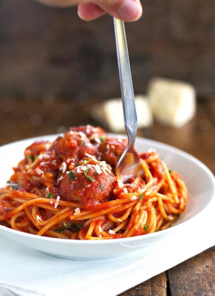 Spaghetti and Meatballs Italian traditional AgneseItalianRecipes