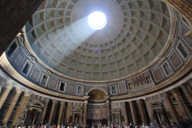 Róma a mi Ãrök városunk: pantheon, trevi kút és spanyol lépcsÅ