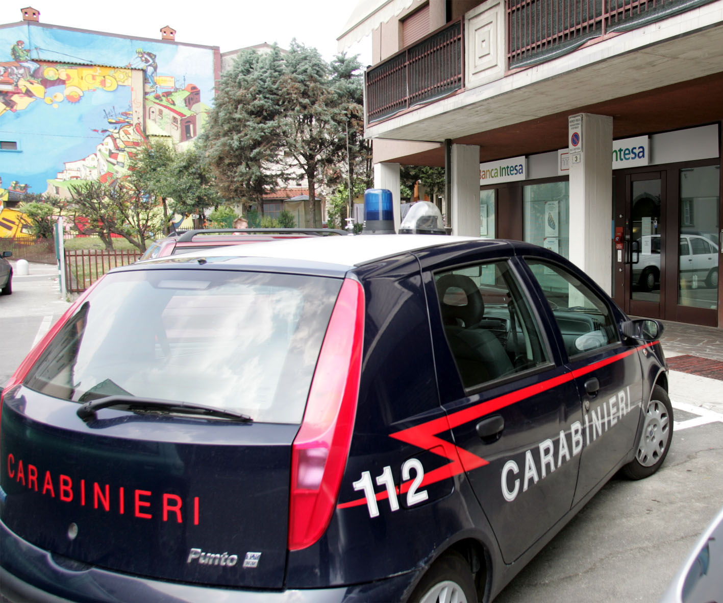 Avvelena le sorelle e si suicida