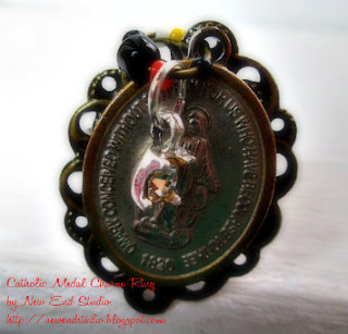prayer to Mary medal ring