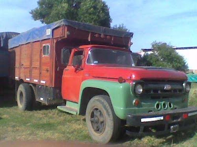 Ford 900