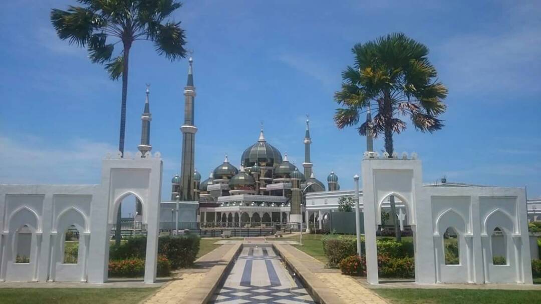 Cara ke Kuala Terengganu dengan Bas dan tempat menarik  Nothing to