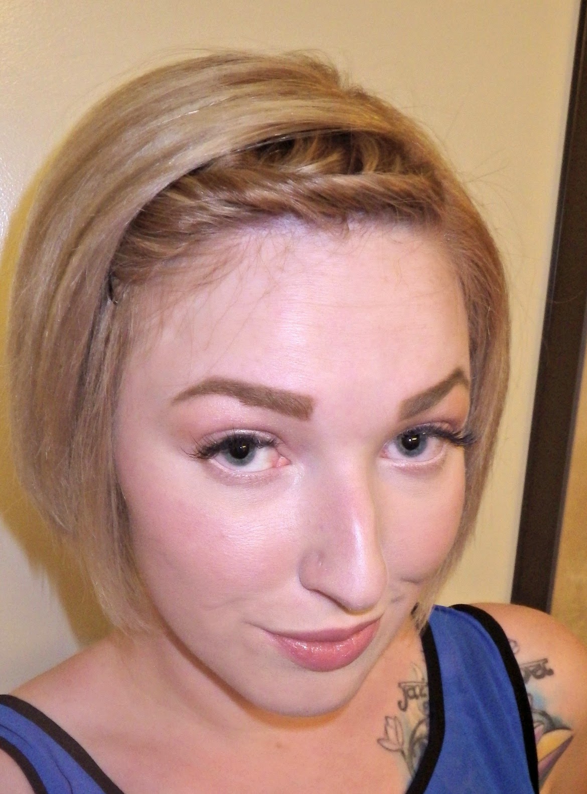 Kayla Nicole Does Life 4 Ways to Style Growing Out Bangs