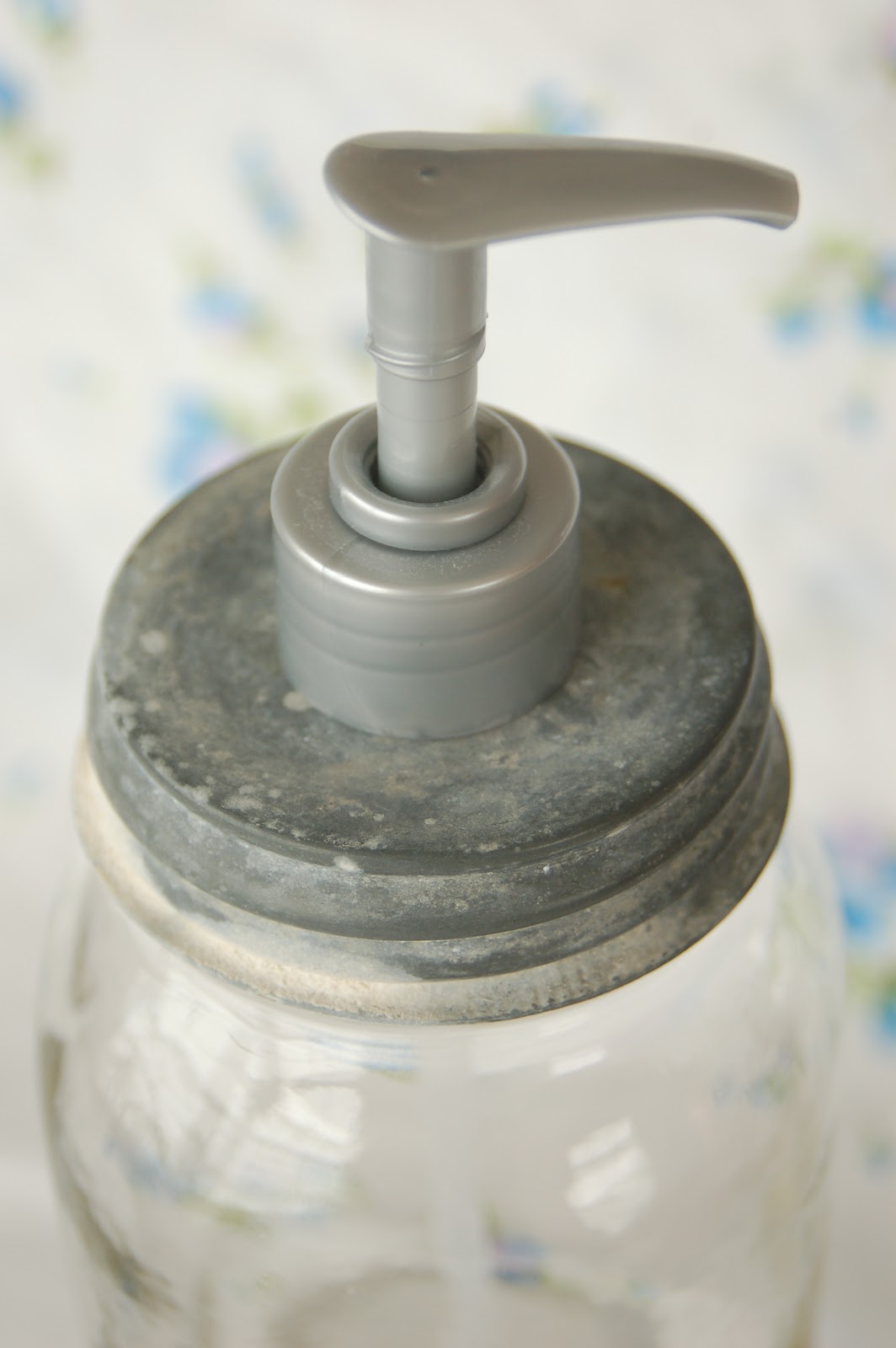 Fairview Farm Make a Canning Jar Soap Dispenser