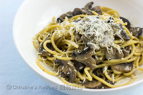 意大利粉配忌廉蘑菇汁 Spaghetti with Mushroom Sauce02 意大利粉配忌廉蘑菇汁 Spaghetti with Mushroom Sauce02