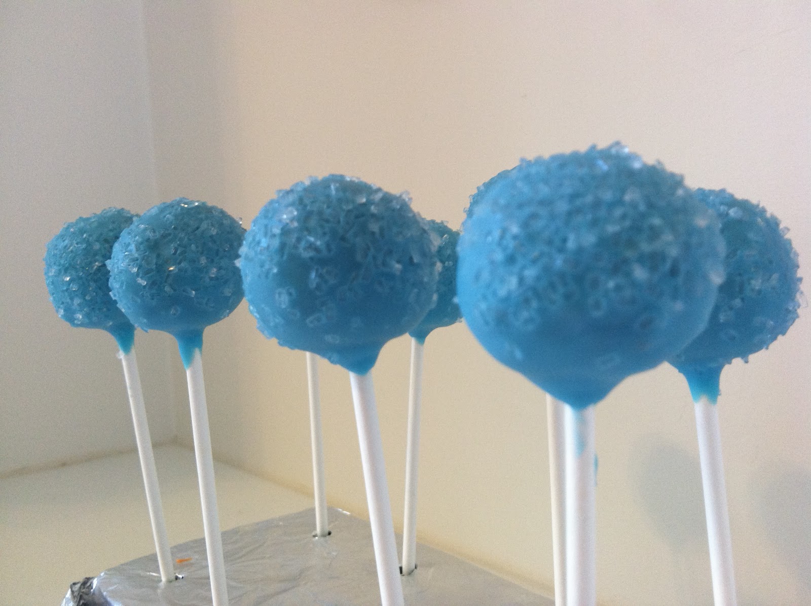The Weekly Sweet Experiment Blue Cake Pops