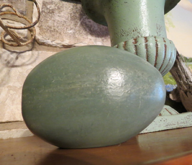 Timeless Treasures: DIY... BIG Concrete Egg for Spring or Easter