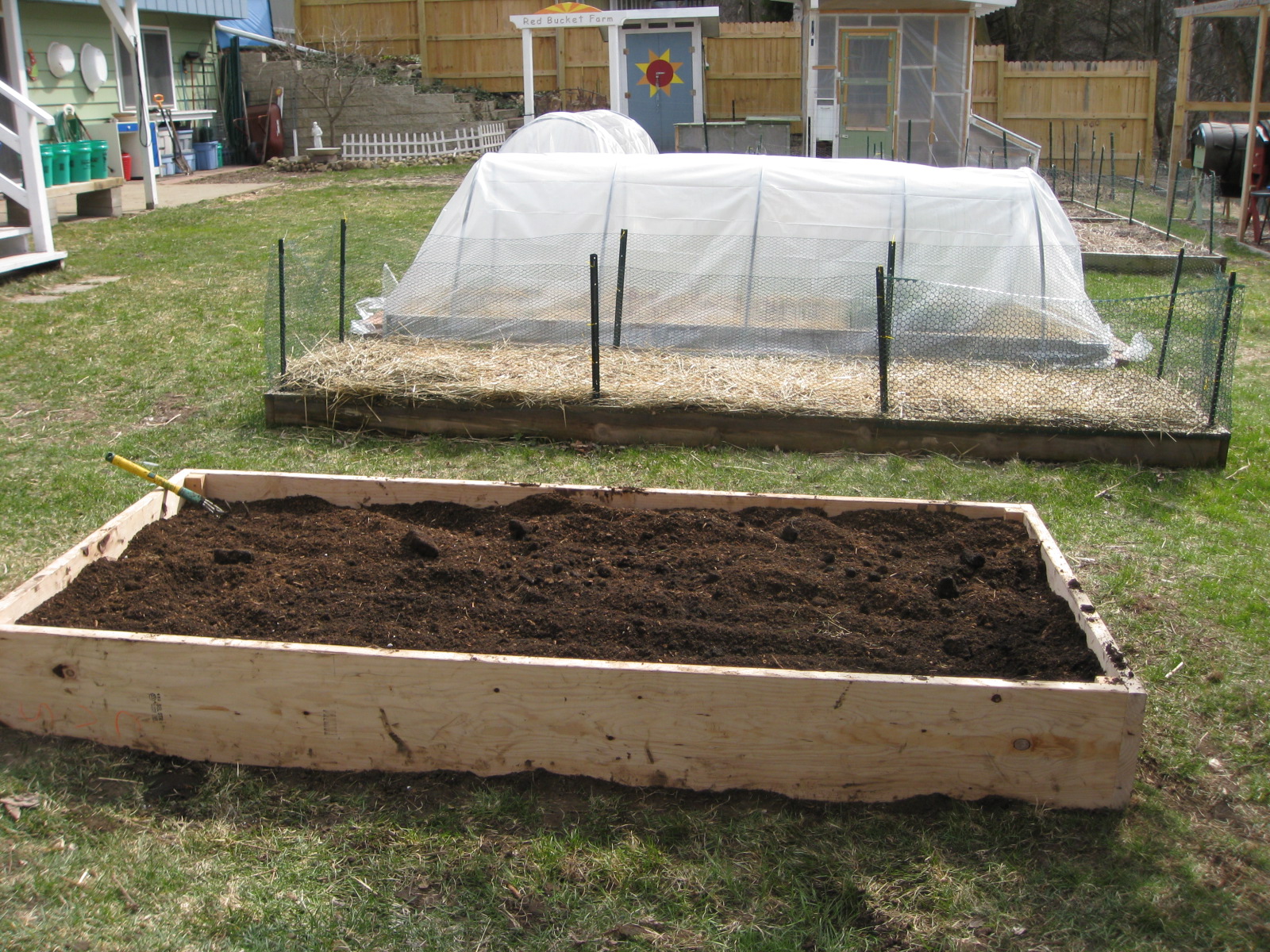 50 Raised Garden Using Buckets Gif