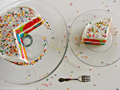 Rainbow Swirl Cake from @KatrinasKitchen