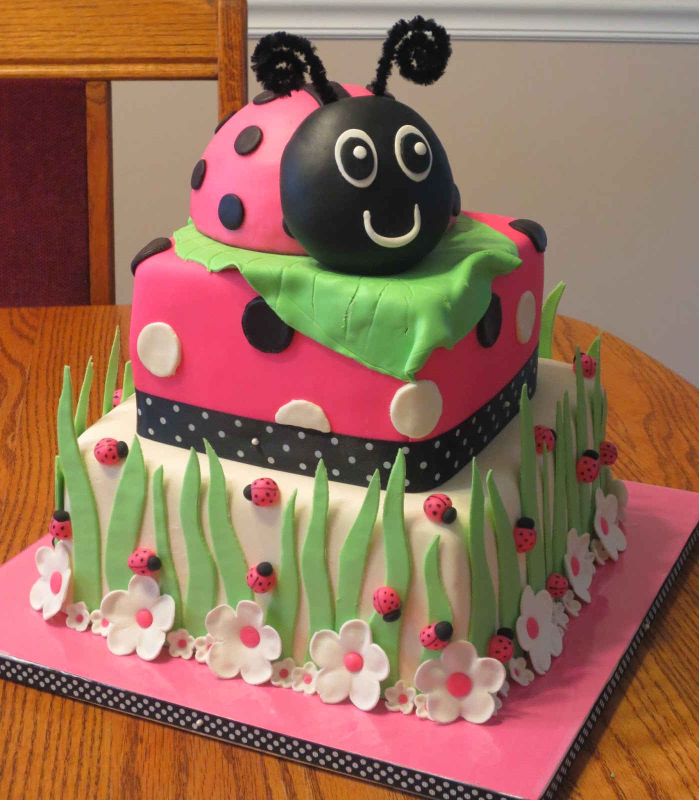 J's Cakes: Ladybug Birthday Cake