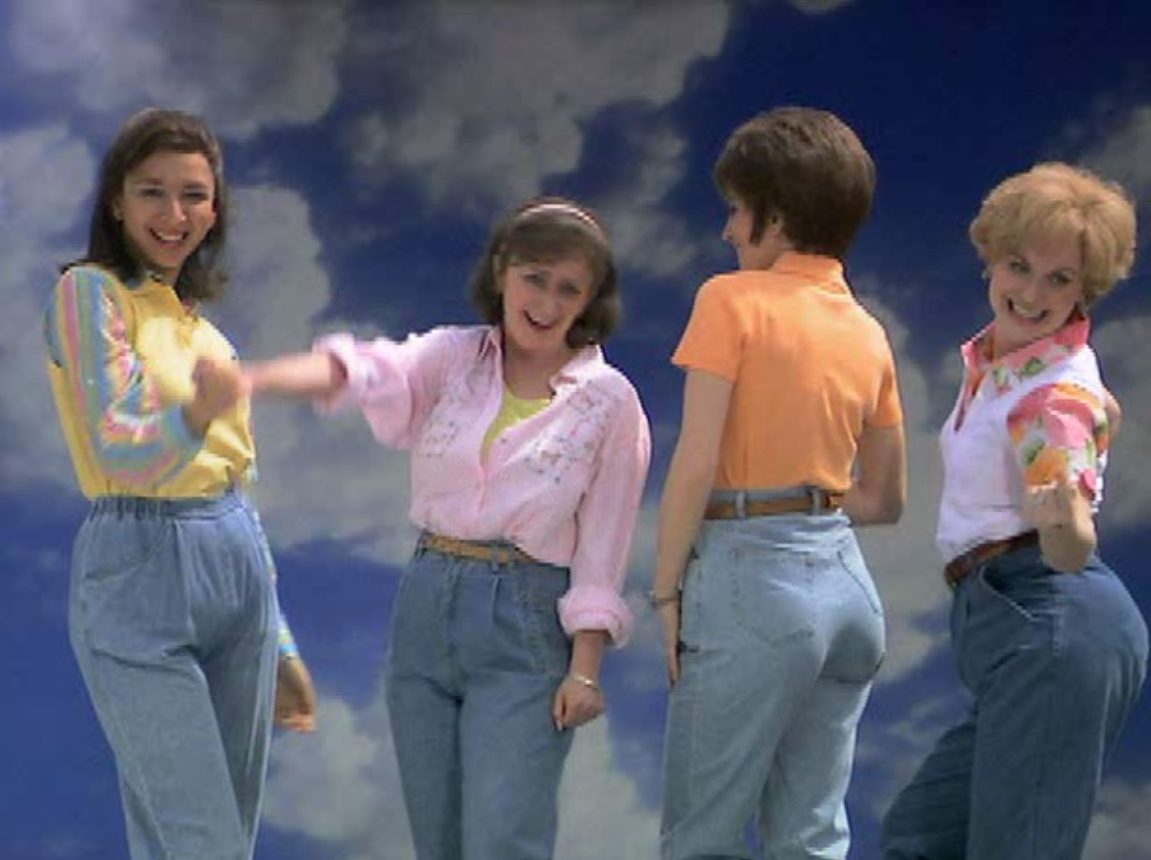 mom jeans 80s style