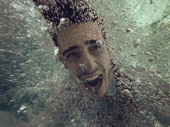 As surreais e sombrias fotografias de Kavan Cardoza Kavan Cardoza (Kavan the Kid) fotografia surreal photoshop maquiagem sombria sonhos pesadelos