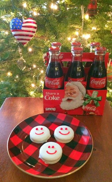 Christmas Eve Treats for Santa - A Coke and a Smile | www.jacolynmurphy.com
