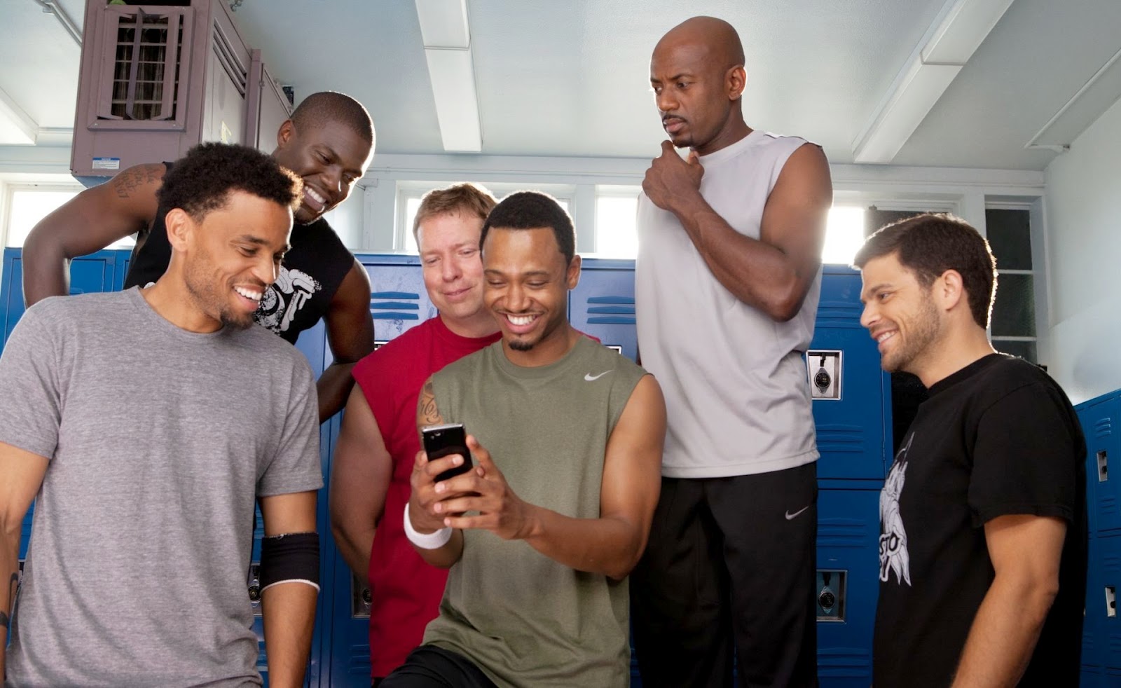 http://4.bp.blogspot.com/-Xed0He8O-ZQ/T4ql9iAxquI/AAAAAAAAHb4/k4vz3YQLTUI/s1600/Michael-Ealy-Kevin-Hart-Gary-Owen-Terrence-J-Romany-Malco-and-Jerry-Ferrara-in-Think-Like-a-Man-2012.jpg