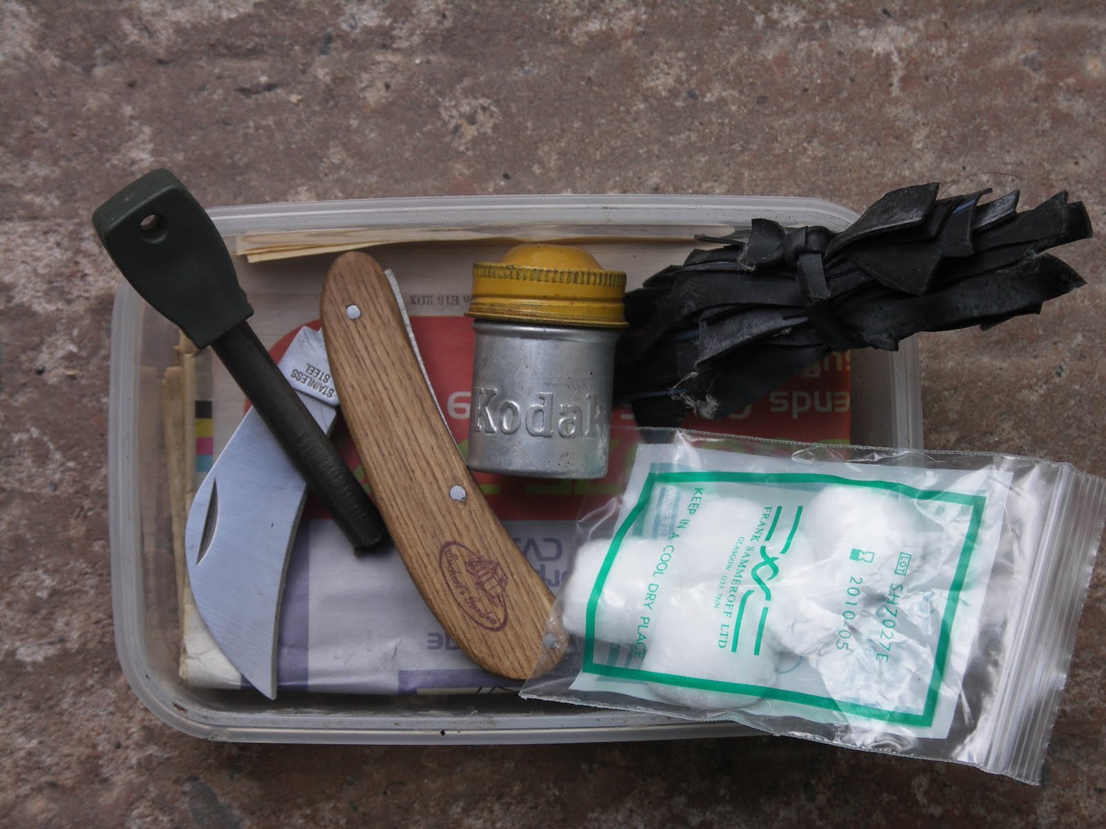 Bikes Etc 5 quick things to make with an old inner tube