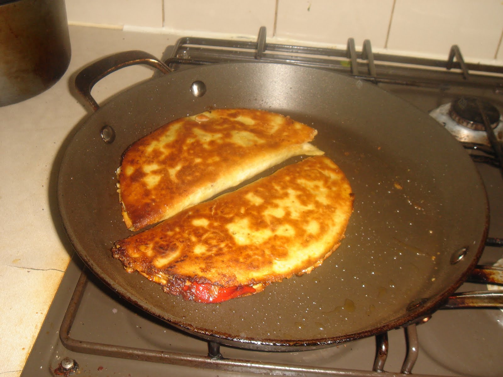 FEAST to the world Mexicaninspired Turkey, Bacon, Jalapeńo, Peas and