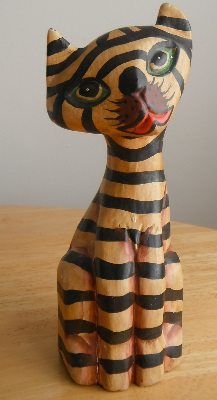 val.idées Papier maché cat Chat en papier maché