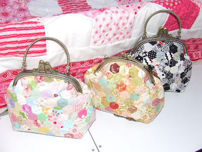 http://4.bp.blogspot.com/-XgTCS0yWgGU/UGesg--5tLI/AAAAAAAAEvQ/tl8CiUc-N7M/s400/Hexagon+Bag+011.jpg